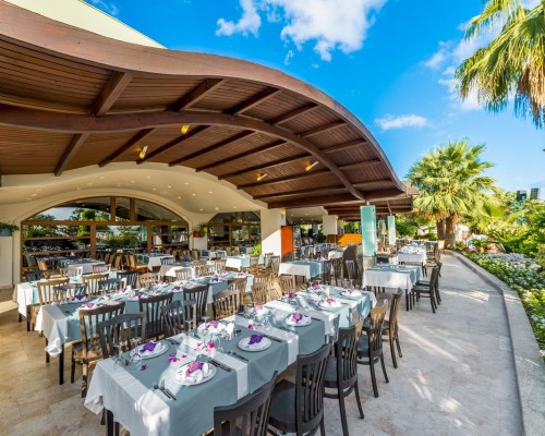 VONRESORT Golden Coast 5* — семейный отель на первой линии в Чолаклы