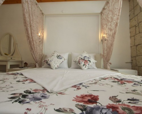 Kemerlihan Deluxe Hotel 3* — Чешме, Алачаты