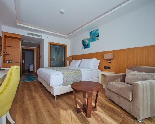 Nowness Hotel 4* в Чешме