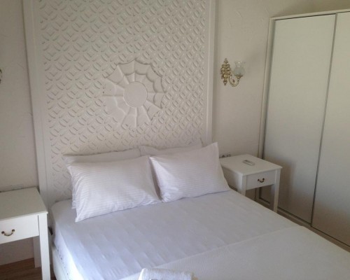 Alacati Alaris Otel 3* — отель в Алачаты, Чешме