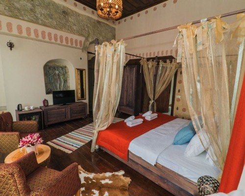Alacati Eski Ev Hotel 2* в Чешме, район Алачаты