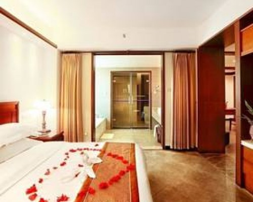 Haiyue Bay Holiday Hotel 4* — Санья, Хайнань