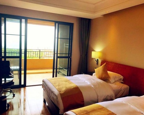 Xiangtianyuan Hot Spring Hotel 4* — Хайкоу, Хайнань