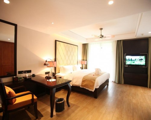 Xiangtianyuan Hot Spring Hotel 4* — Хайкоу, Хайнань