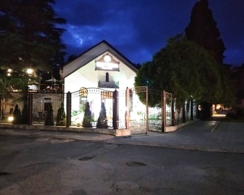Hotel Old Pitius 2* в Пицунде