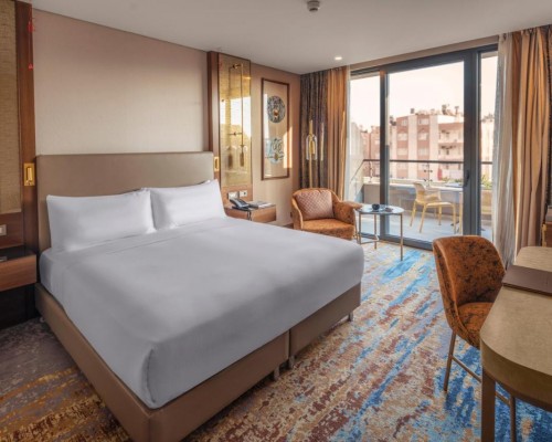 Отель DoubleTree by Hilton Antalya City Centre 5* в Анталье