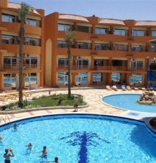 Oasis Resort & Apartment