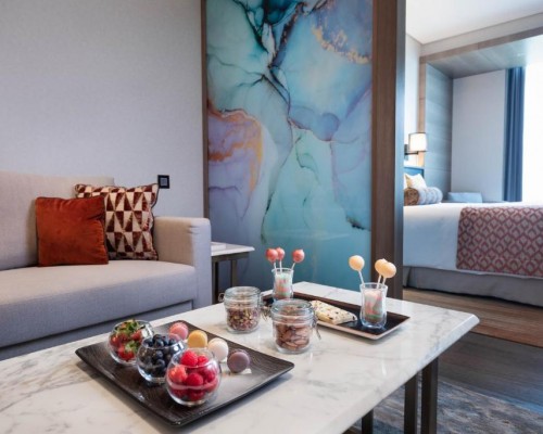 Taj Jumeirah Lakes Towers 5* в Дубае: честный обзор