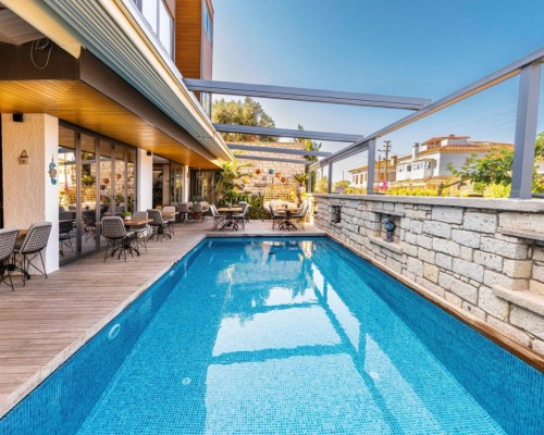 Yasemin Alacati Boutique Hotel, Чешме