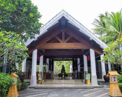 Sanya Pearl River Nantian Hotspring Resort & Spa 4* — Хайнань