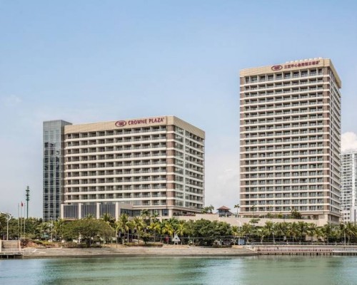 Crowne Plaza Sanya City Center 5* — городской отель на Хайнане