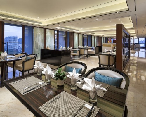 Crowne Plaza Sanya City Center 5* — городской отель на Хайнане
