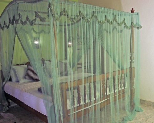 Hotel Happy Night Unawatuna 4* — Унаватуна, Шри-Ланка