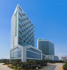 Holiday Inn Haikou West Coast 4*