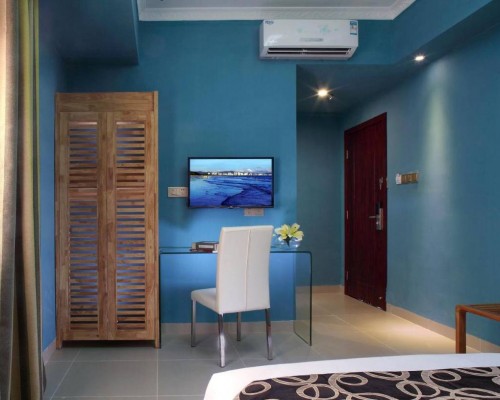 Care Hotel Coast Collection 2* — бюджетный отель в Санье, Хайнань