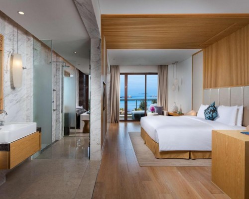 Thousand Cranes Sanya Yazhou Bay, Curio Collection by Hilton — Хайнань