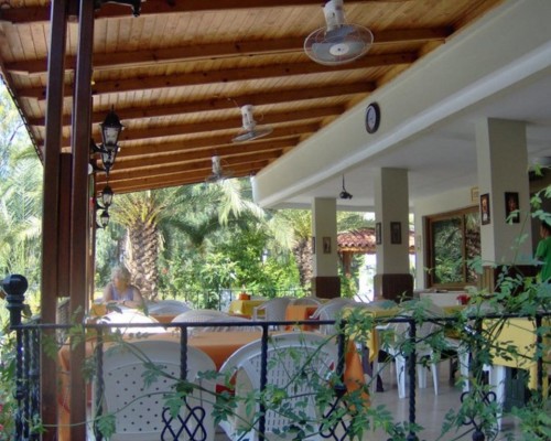Murat Hotel Kemer 3* — уютный отель в центре Кемера