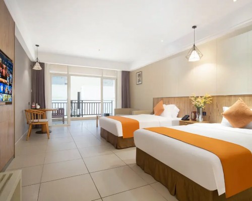 Sanya Baosheng Seaview Hotel 3* — Хайнань, Санья