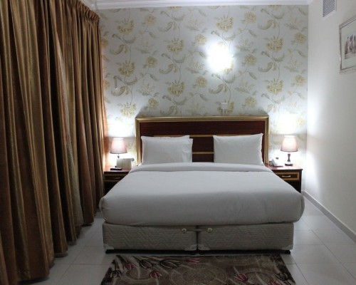 Montreal Naif Hotel 2* в Дубае: что важно знать перед бронированием