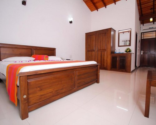 Rockery Villa 3* — отель в Бентоте, Шри-Ланка