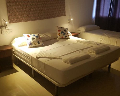 Coral Seas Beach Hikkaduwa 3* — отель в Хиккадуве