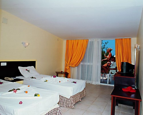 Club Mersin 4* — Кушадасы, первая линия