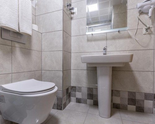 Antalya Business Hotel 4* в Анталье: что важно знать