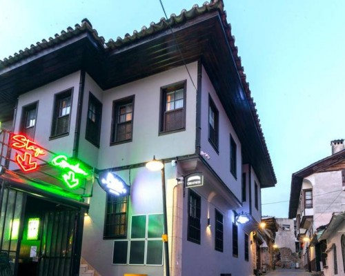 Pera Boutique Hotel, Анталья — отель в старом городе Калеичи