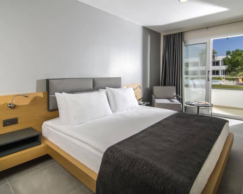 Altin Yunus Apart 5* — апартаменты в Чешме