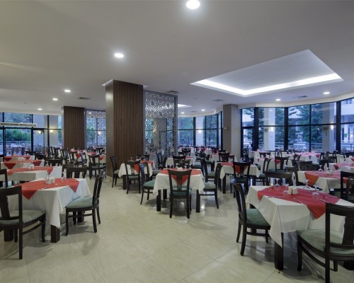 Rai Foresta Tekirova 5* — семейный отдых на первой линии в Текирове
