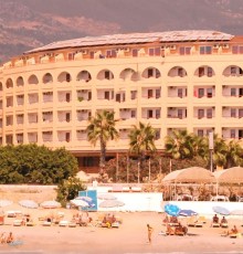 Doris Aytur 3*