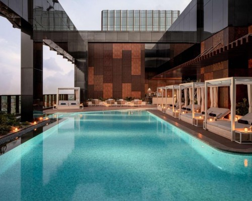 DoubleTree by Hilton Dubai M Square Hotel & Residences 5*