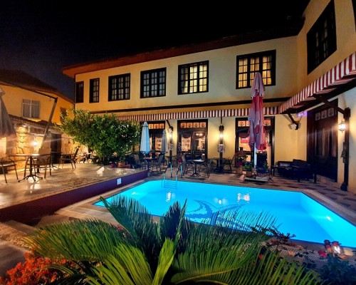 Eski Masal Hotel — отель в Анталье, район Муратпаша