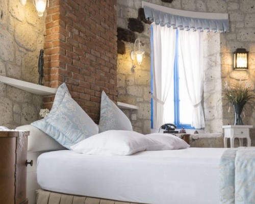 Alacati Degirmen Hotel 2* — Чешме, Алачаты