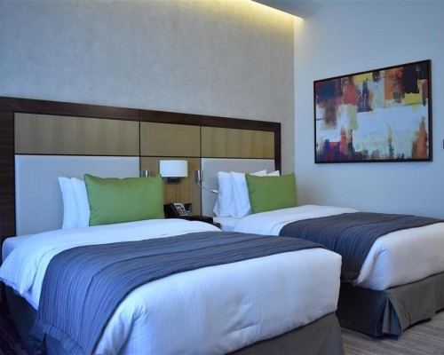 Golden Tulip Al Thanyah Hotel Apartments 4*