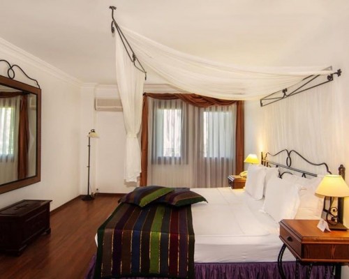 Zeus Kumlubuk Hotel, Турунч: честный обзор от турагента