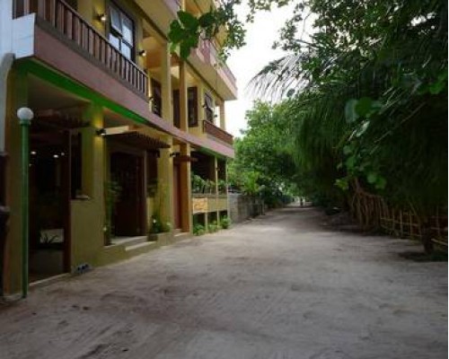 West Sands 3* — Ари Атолл, остров Укулхас