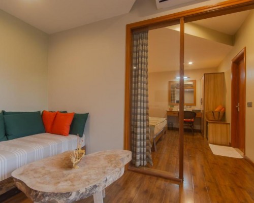 West Sands 3* — Ари Атолл, остров Укулхас
