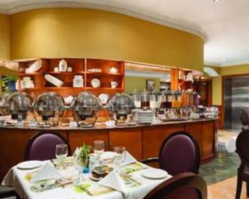 Howard Johnson Hotel 3* в Абу-Даби: что реально есть в отеле