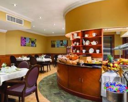 Howard Johnson Hotel 3* в Абу-Даби: что реально есть в отеле