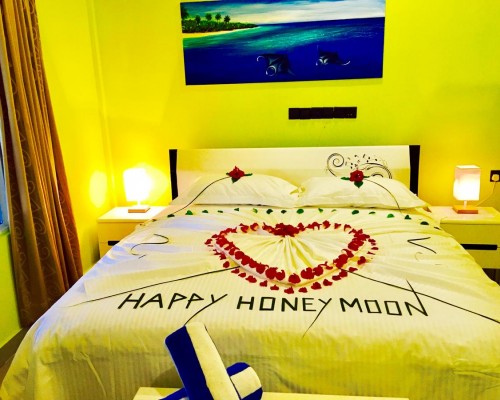 Ithaa Inn Kamadhoo — гостевой дом на острове Камадху, Баа Атолл