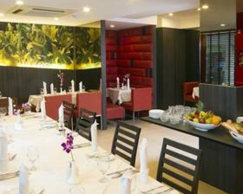 Mookai Suites Hotel 4* — отель в центре Мале
