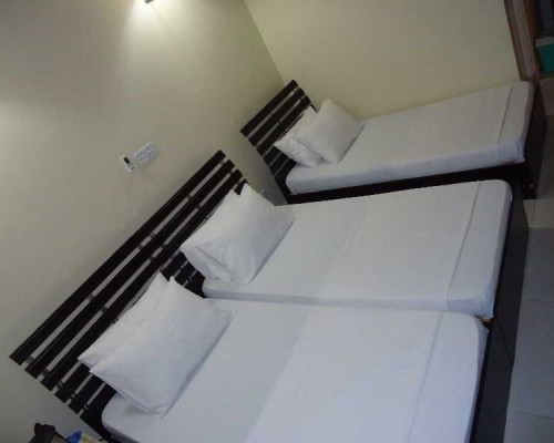 City Beach Hotel 1* — Мале, Мальдивы