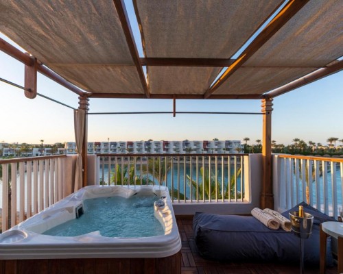 Sunrise Grand Select Crystal Bay Resort 5* — Хургада