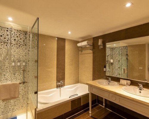Sunrise Grand Select Crystal Bay Resort 5* — Хургада