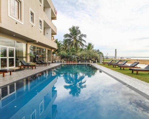 Capital O 311 Grace Beach Resort, Негомбо — отель 3* для пляжного отдыха