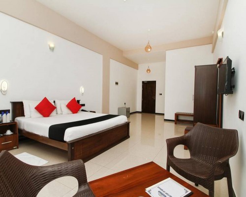 Capital O 311 Grace Beach Resort, Негомбо — отель 3* для пляжного отдыха
