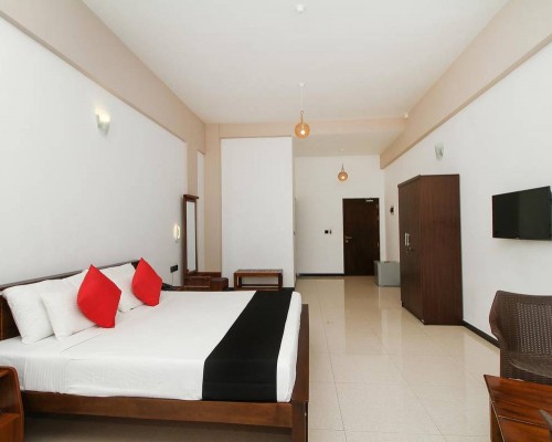 Capital O 311 Grace Beach Resort, Негомбо — отель 3* для пляжного отдыха