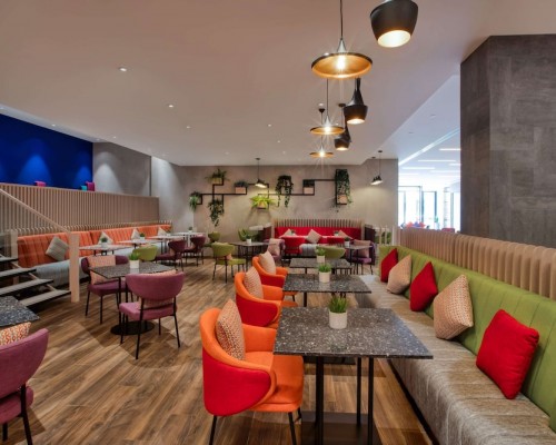 La Quinta by Wyndham Dubai Jumeirah, Дубай