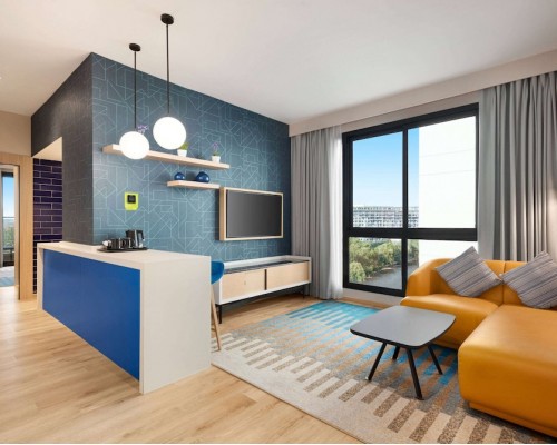 La Quinta by Wyndham Dubai Jumeirah, Дубай